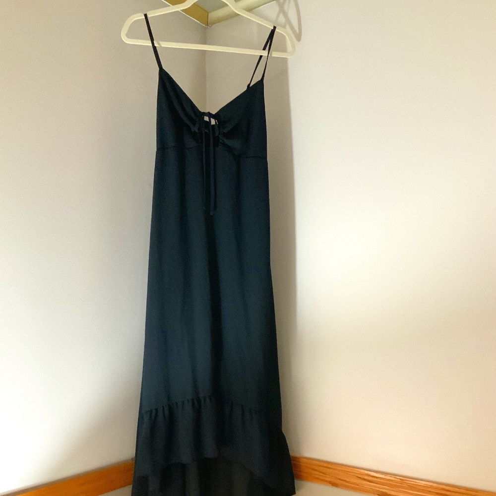 Wild Fable Black M High low Dress key hole front Minimalist Scandi Girl Normcore